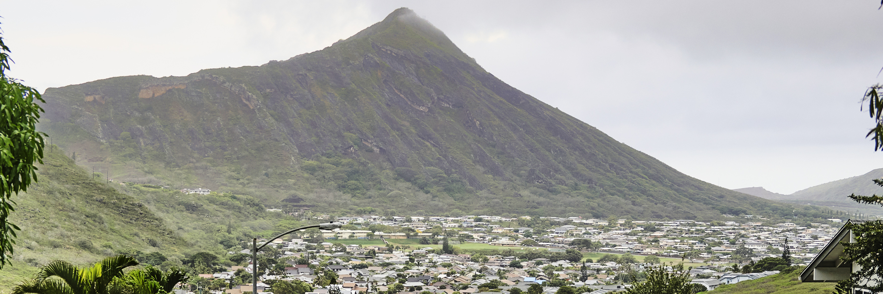 A neighborhood within the Hawaii Kai shadow of Diamond head