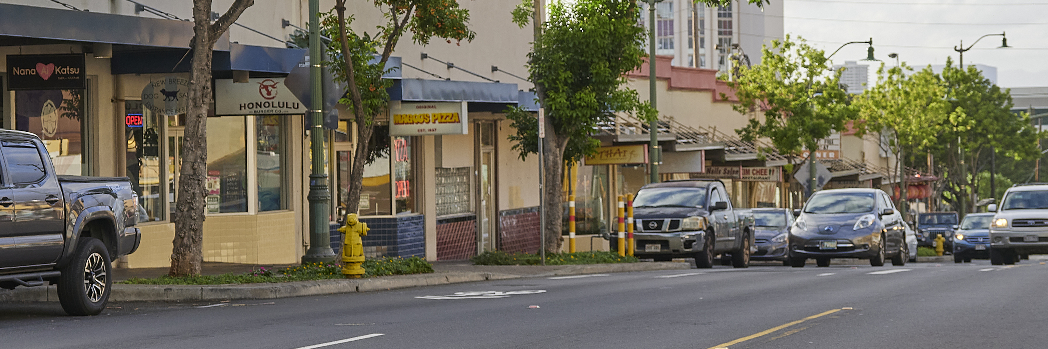Street views of Kaimuki