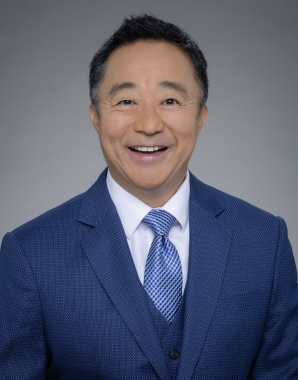 Glenn Wakai headshot