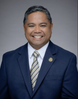 Henry Aquino headshot