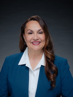 Susan Lokelani Keohokapu-Lee Loy headshot