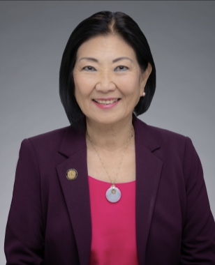 Sharon Moriwaki headshot