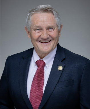 Tim Richards headshot